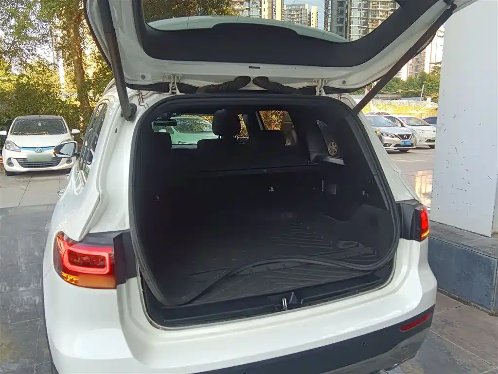 Mercedes-Benz GLB 2022 Model GLB 200 Dynamic Edition фото 16