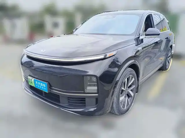  Li Auto Li L8 2023 Pro
