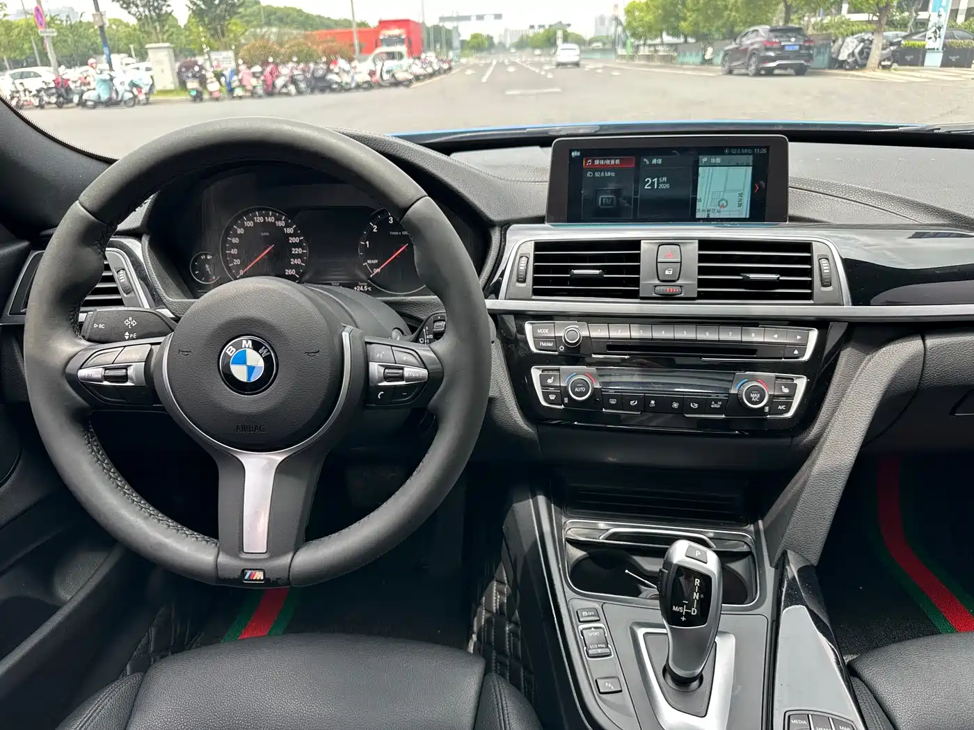 BMW 3 Series GT 2019 320i M Sport Package фото 16