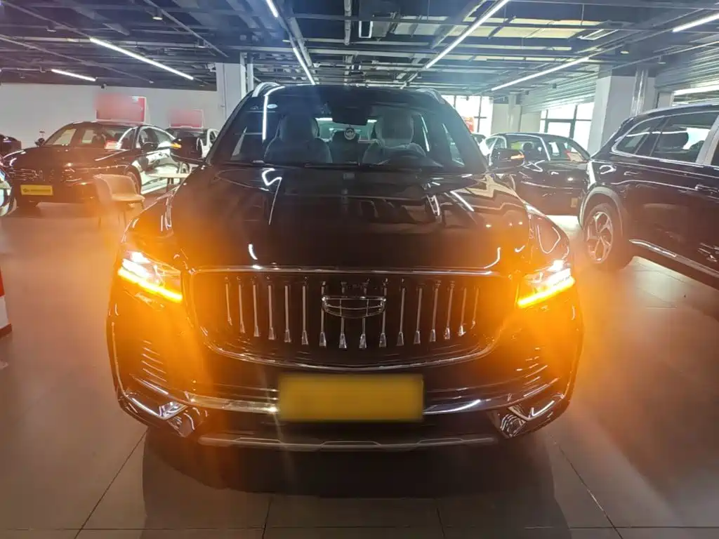 Фото 3 - Geely Monjaro