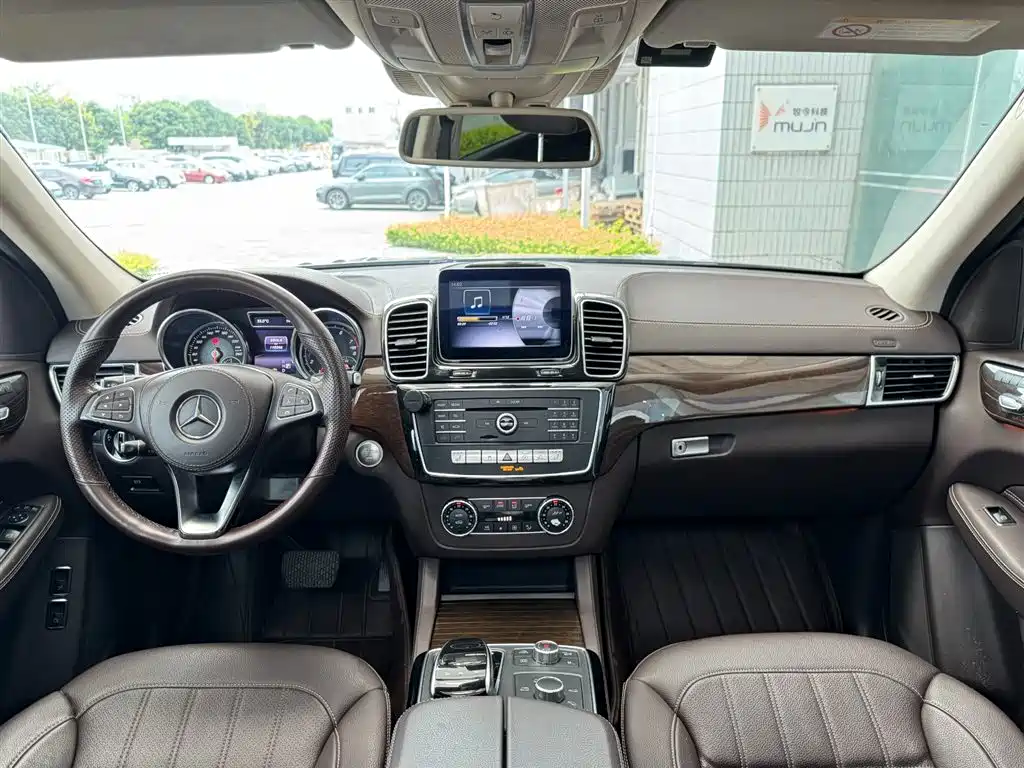 Mercedes-Benz GLS 2018 Facelift GLS 400 4MATIC Sport фото 9