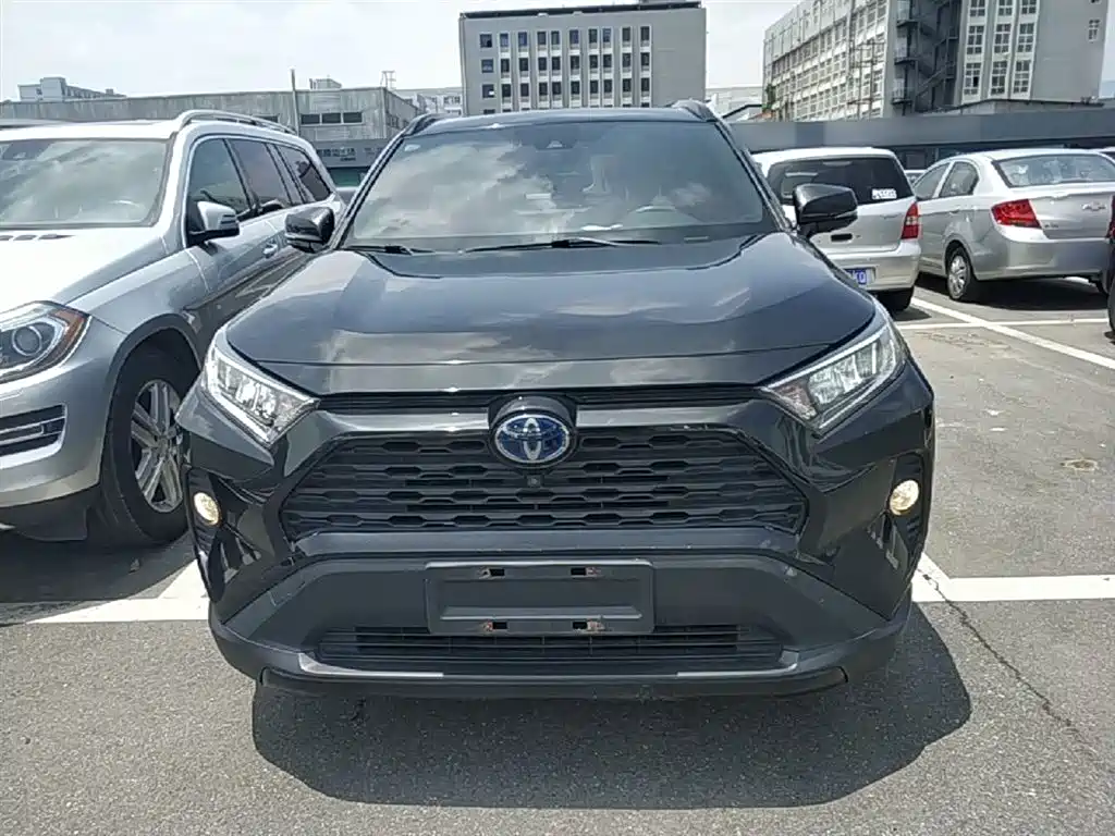 Toyota RAV4 Rongfang 2021 Hybrid 2.5L E-CVT AWD Elite PLUS Edition фото 3