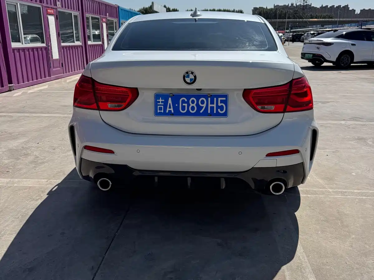 BMW 1 Series 2023 2022 120i M Sport