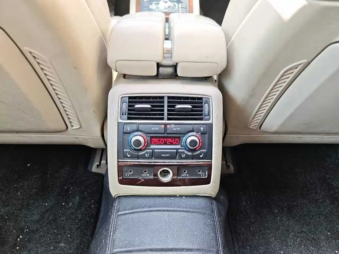 Audi A8 2008 A8L 4.2 FSI Prestige фото 21