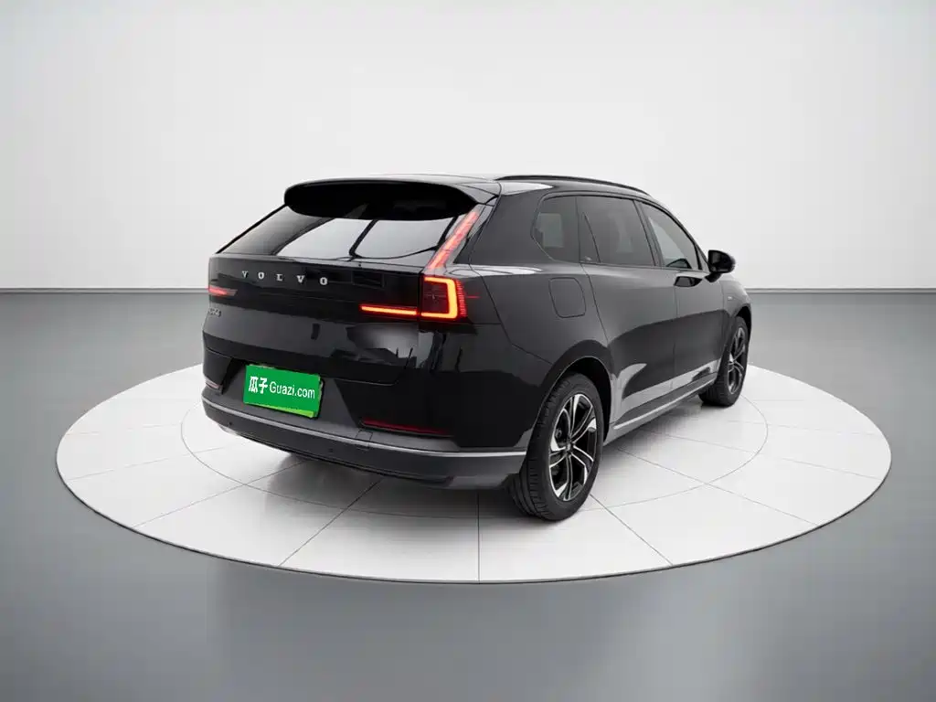 Volvo XC70 Plug-in Hybrid 2026 2026 AWD Extended Range Core