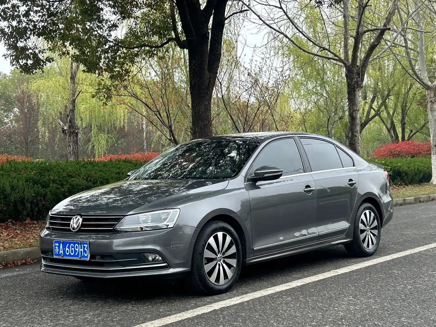 Volkswagen Sagitar 2015 230TSI Automatic Luxury фото 5