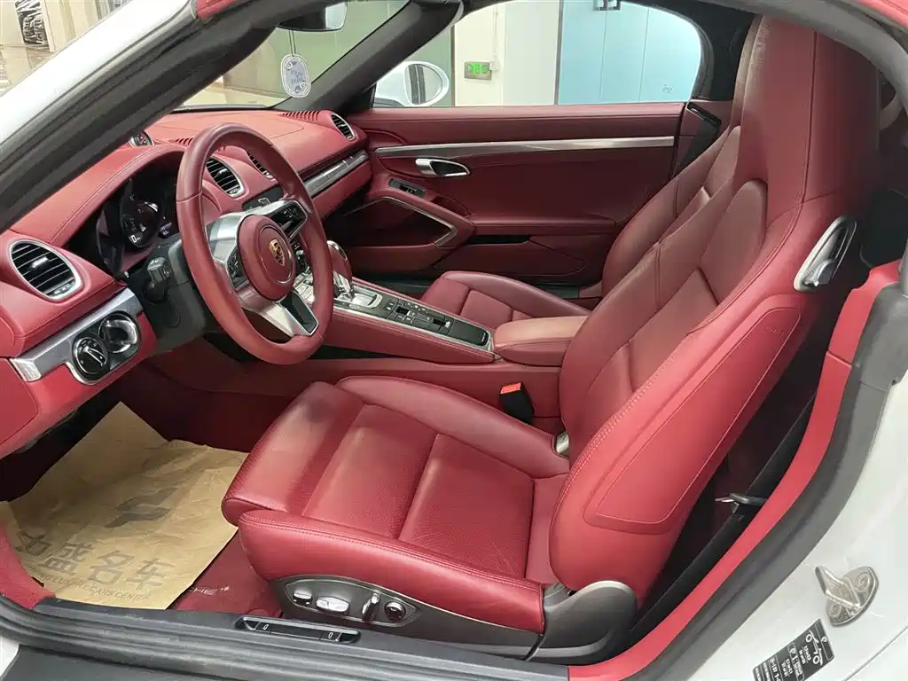 Porsche 718 2022 Boxster 2.0T фото 9