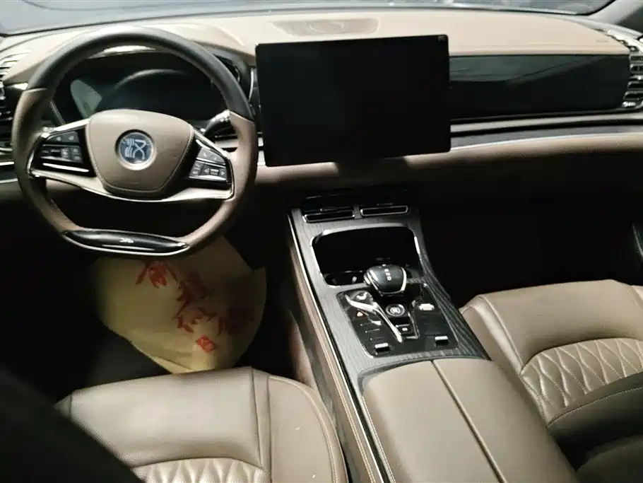 BYD Han 2023 DM-i Champion Edition 200KM Exclusive фото 12