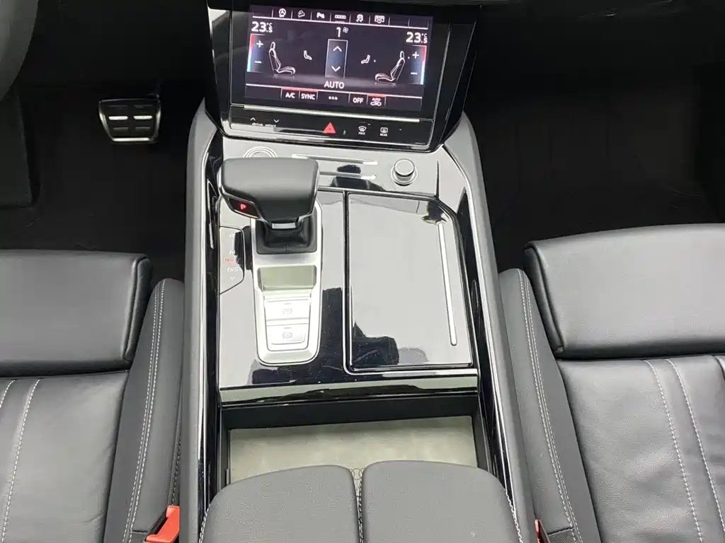 Audi Q6 2025 2024 40 TFSI quattro Cloud View Yulin Package 7-seater