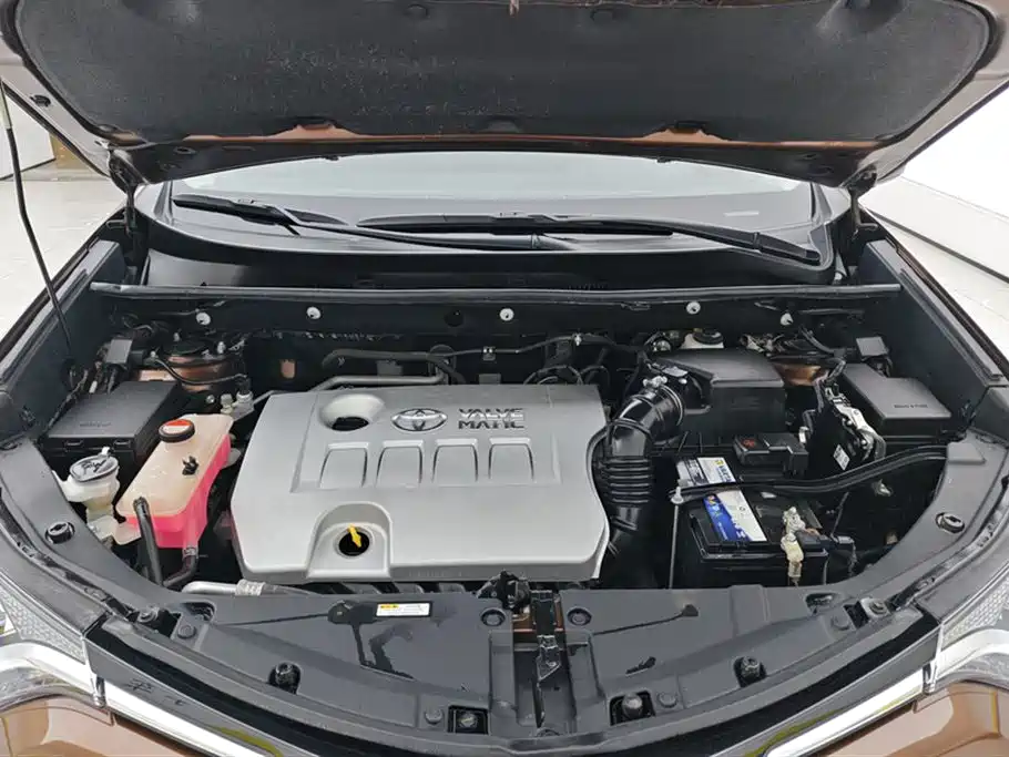 Toyota RAV4 Rongfang 2016 2.0L CVT 2WD Trend (China V) фото 10