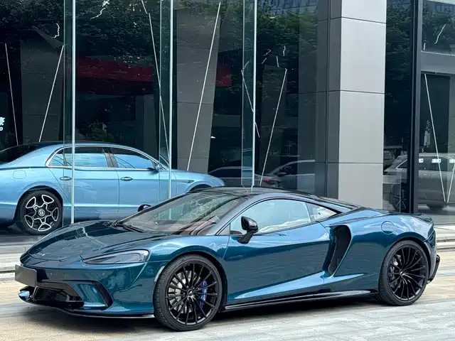 mclaren gt
