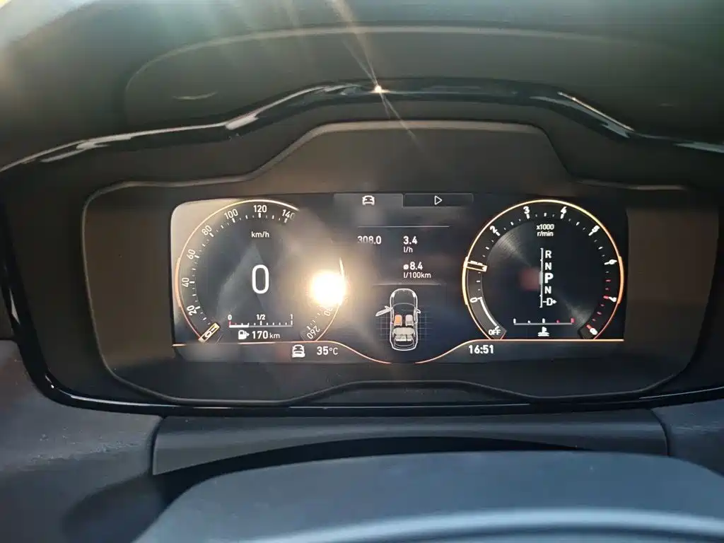 Lynk & Co 02 2021 2021 2.0TD Automatic 2WD Shine Champion Edition