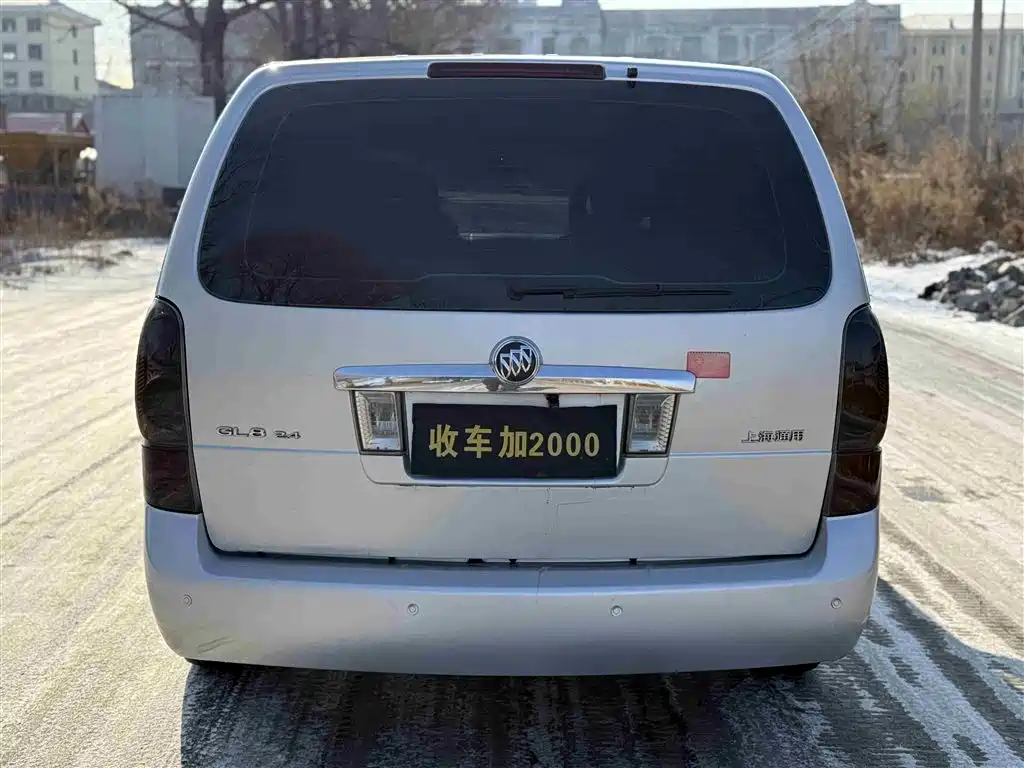 Buick GL8 2011 2.4L LT Executive Edition фото 7