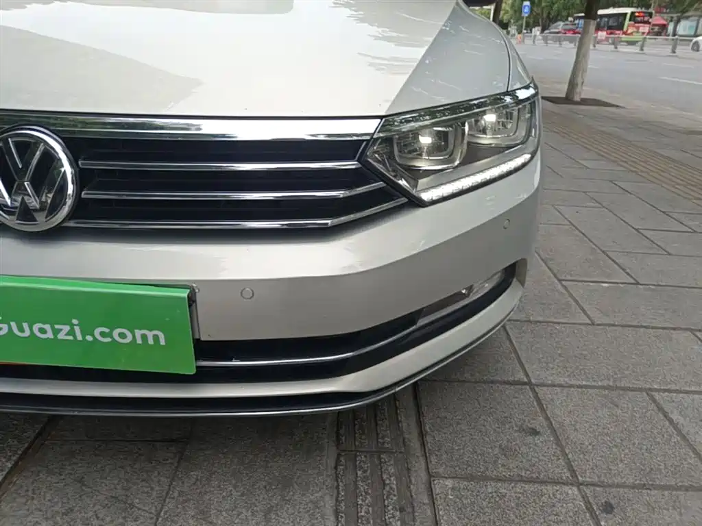 Volkswagen Magotan 2019 330TSI DSG Luxury Class China VI фото 24
