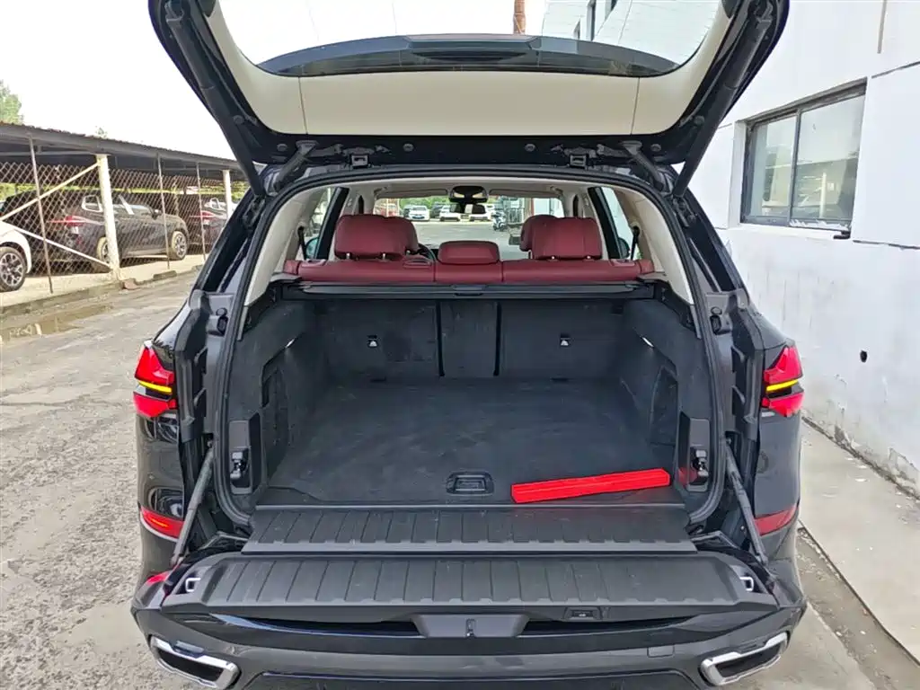 BMW X5 2023 xDrive 30Li Premium M Sport Black Night Package фото 19