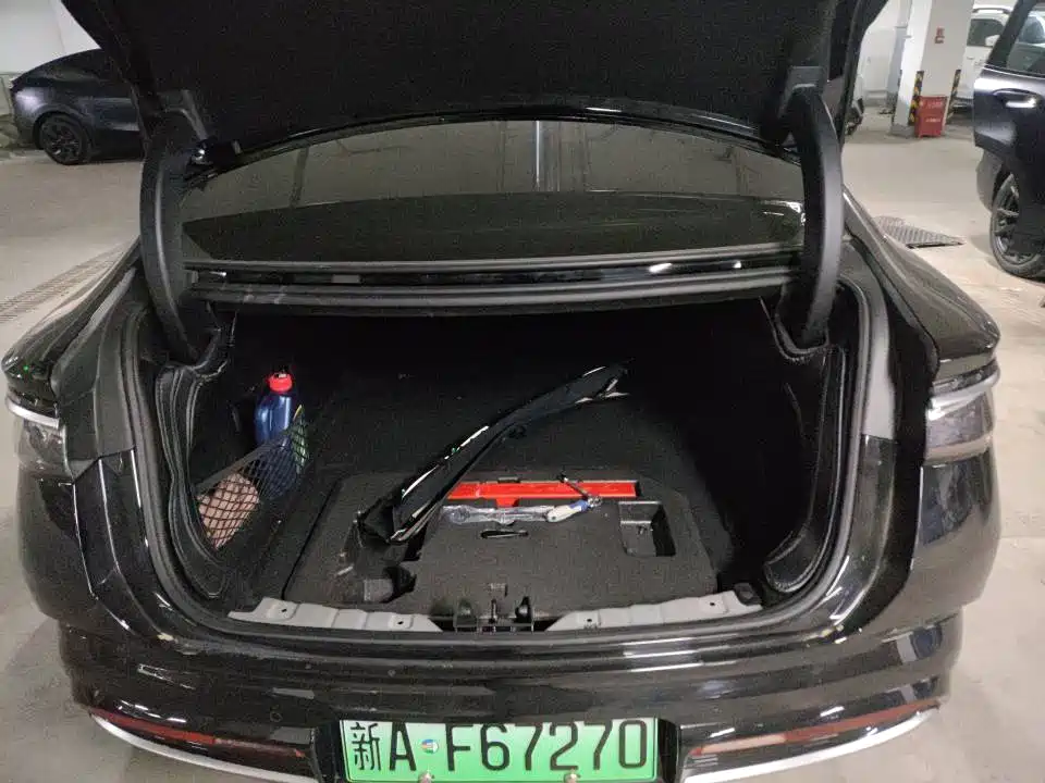 BYD Seal 2023 DM-i 1.5T 121km Premium фото 14