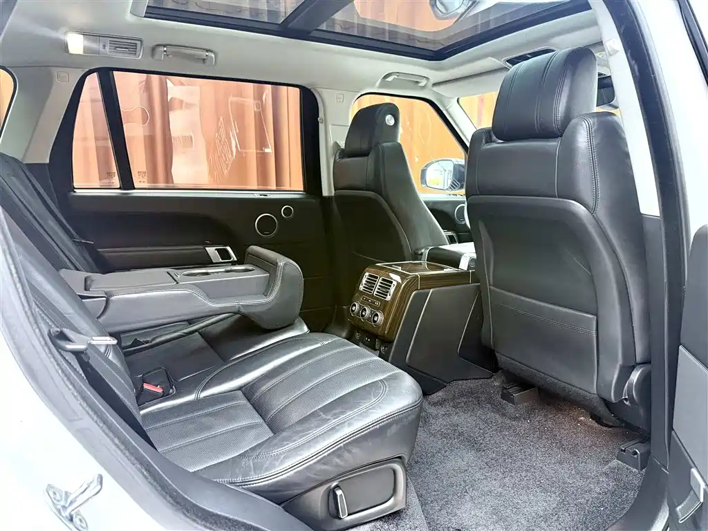 Фото 8 - Land Rover Range Rover