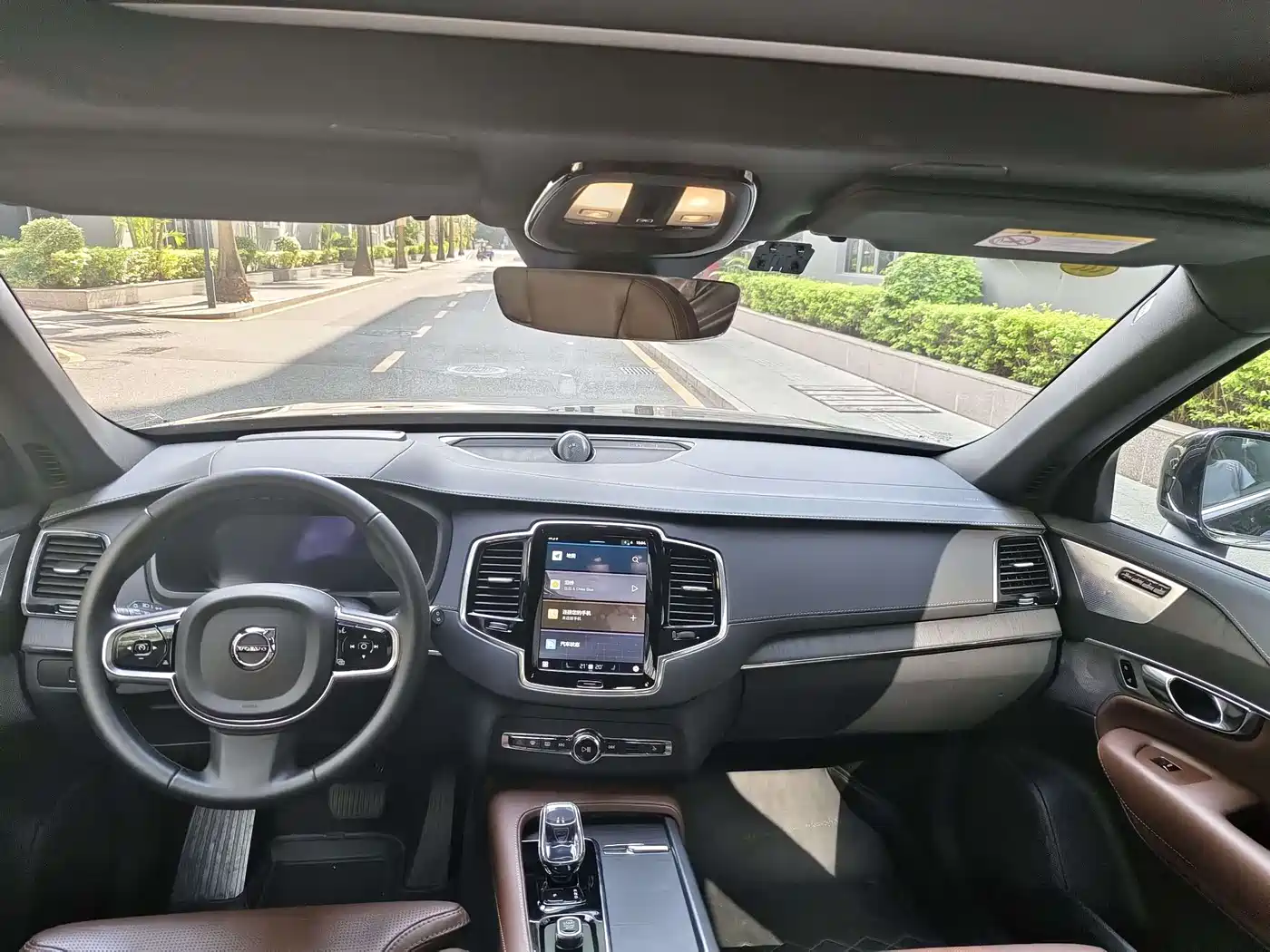 VOLVO XC90 PLUG-IN HYBRID