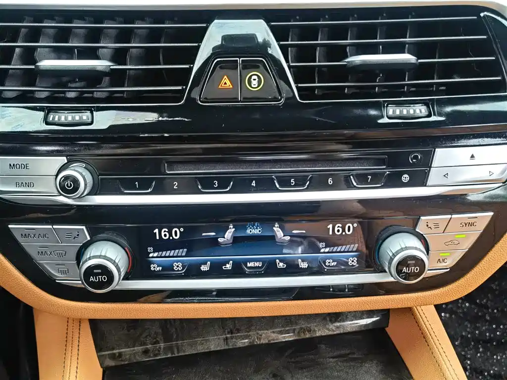 BMW 5 Series 2019 Facelift 530Li Premium M Sport Package фото 28