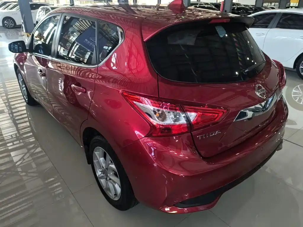 Nissan Tiida, миниатюра 5