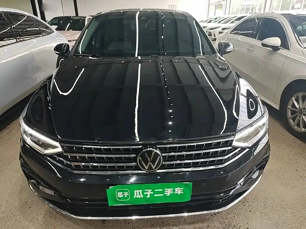 Фото 3 - Volkswagen Magotan