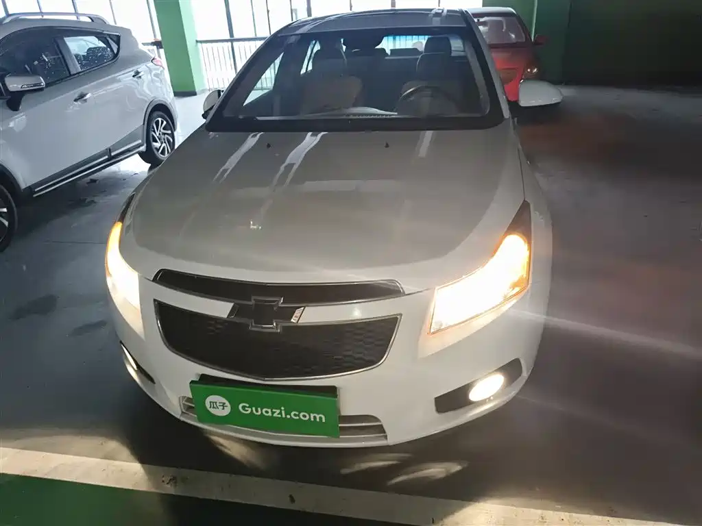 Chevrolet Cruze 2013 Model 1.8L SE AT фото 3