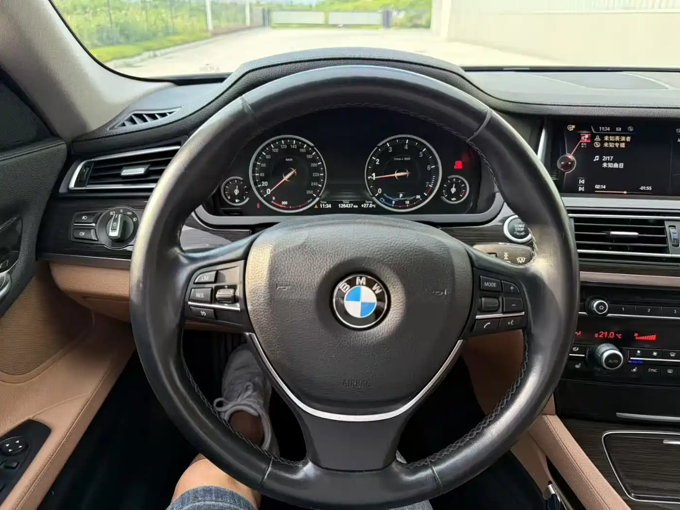 BMW 7 Series 2013 Model 730Li Luxury фото 9
