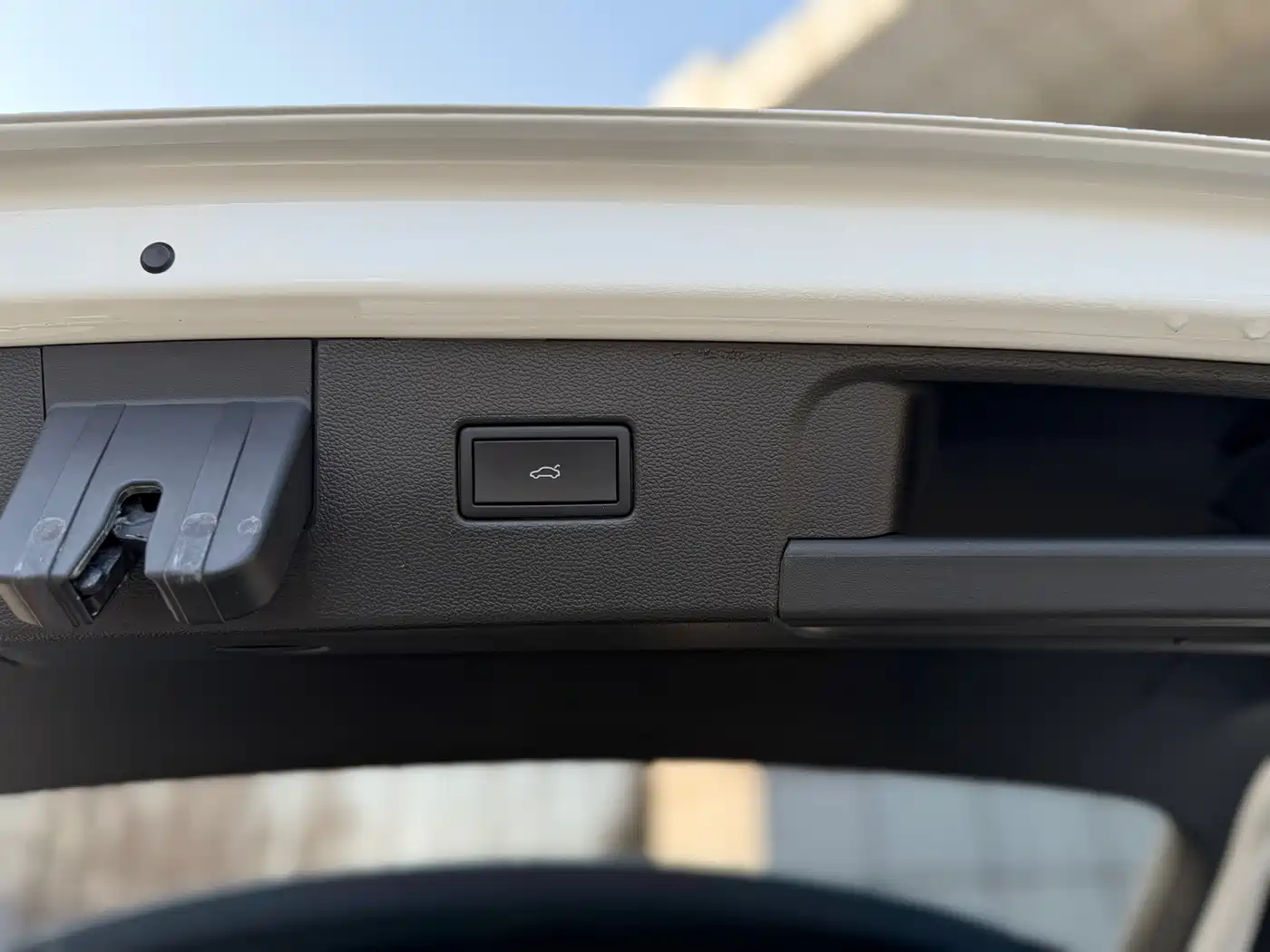 Volkswagen Tayron 2022 280TSI 2WD Luxury Smart Connect Edition фото 15
