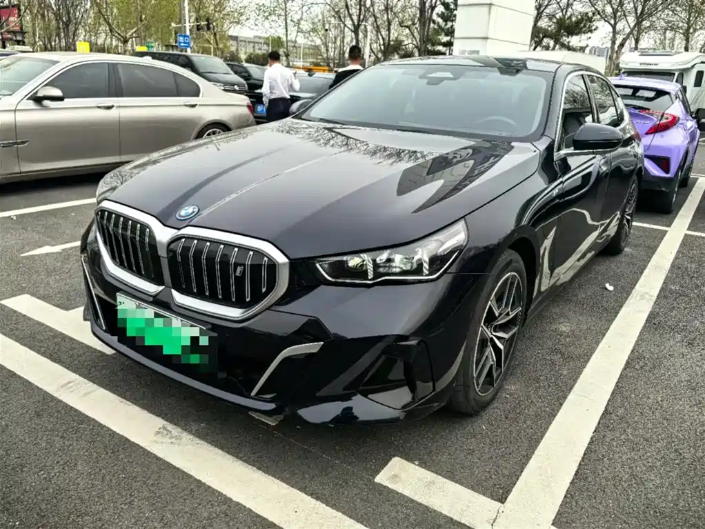 BMW I5