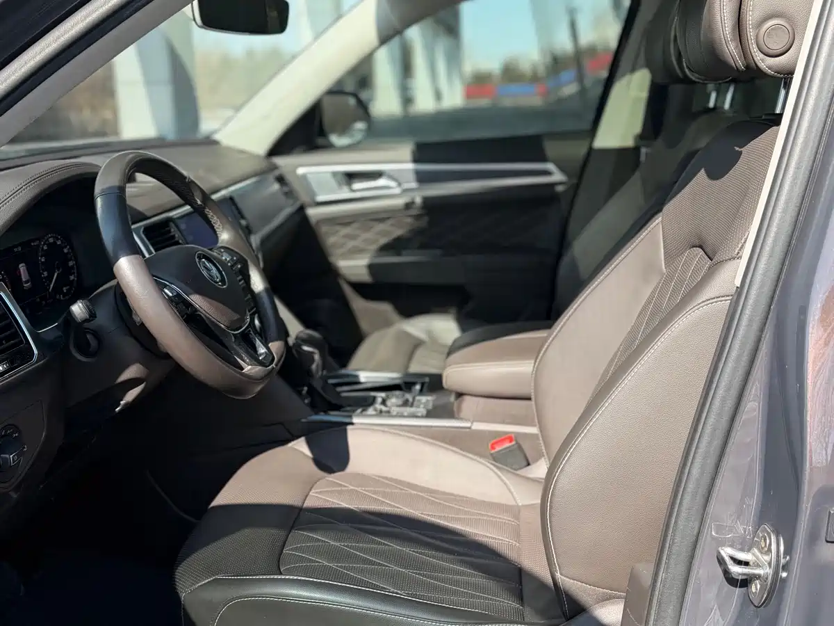 Volkswagen Teramont 2019 380TSI 4WD Flagship China V фото 12