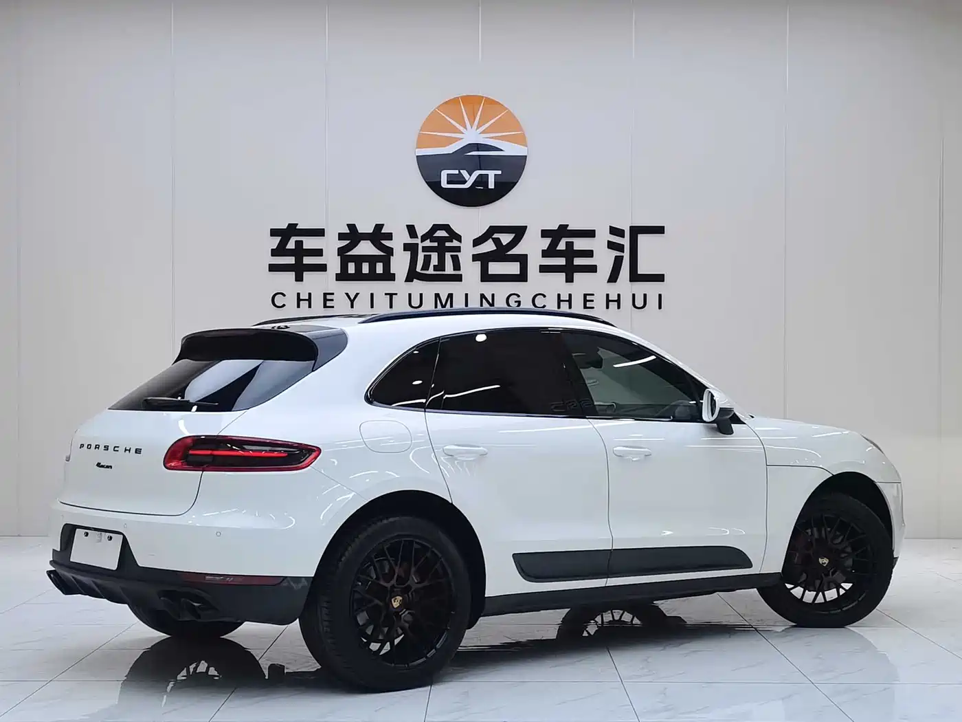 Porsche Macan 2017 Macan 2.0T фото 4