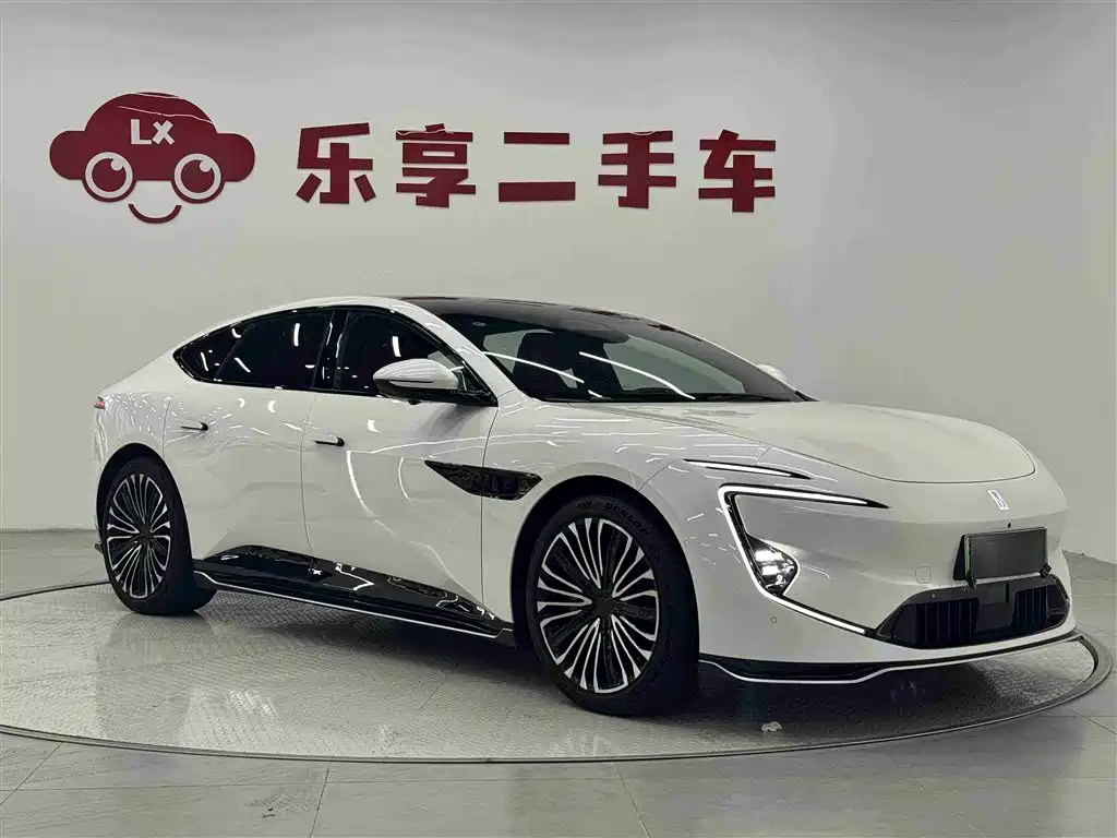Avatr 12 2025 Ultra Pure Electric AWD фото 7