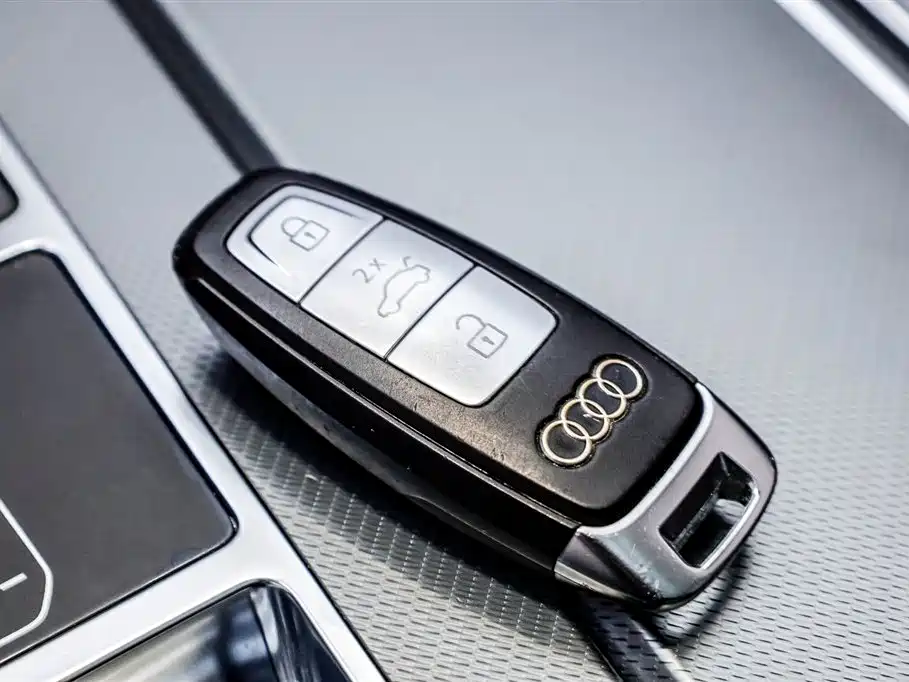 Audi A7L 2024 45TFSI S-line Dream Edition Crystal Package фото 34