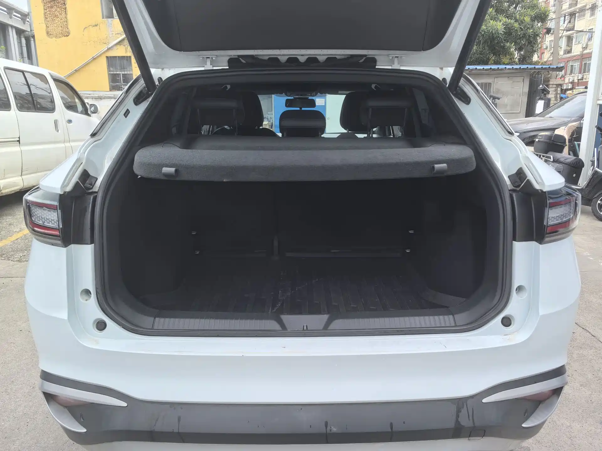 Фото 12 - Volkswagen ID.4 X