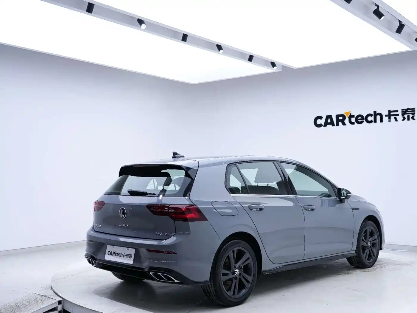 Volkswagen Golf 2021 280TSI DSG R-Line фото 19