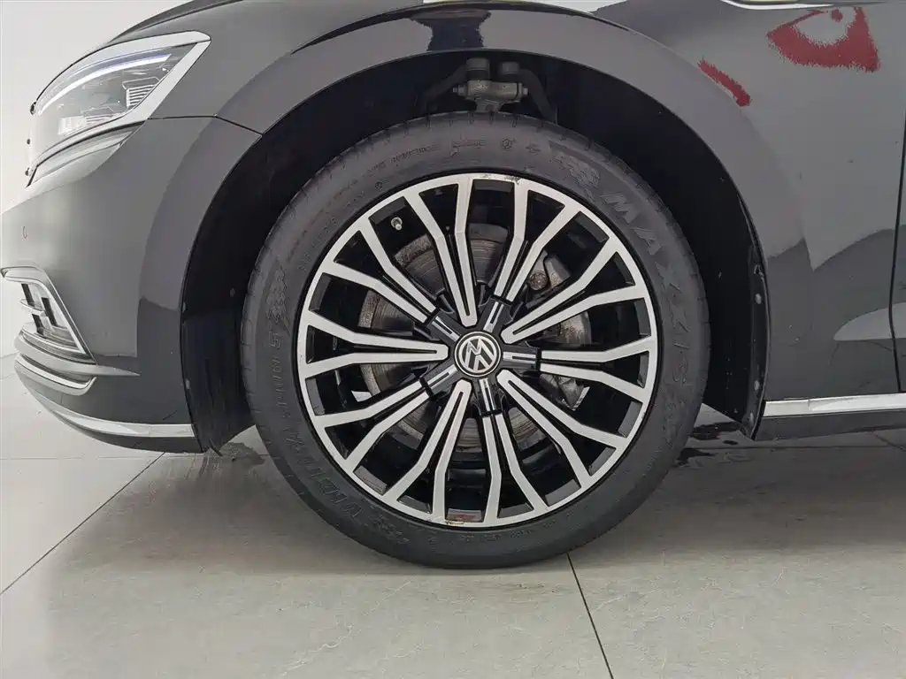 Volkswagen Phideon 2019 380TSI 2WD Business Edition China VI фото 17