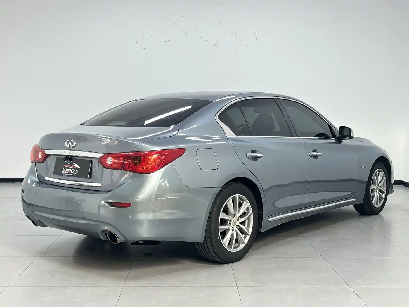 Infiniti Q50L 2015 2015 2.0T Comfort