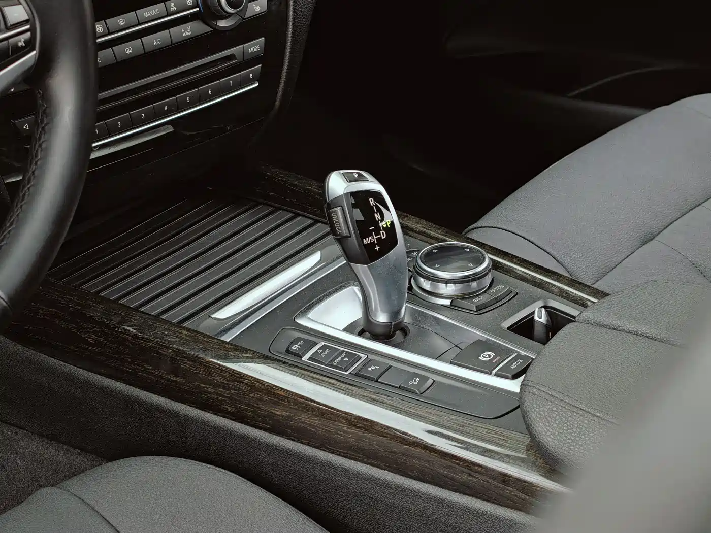 BMW X5 (Import) фото 11