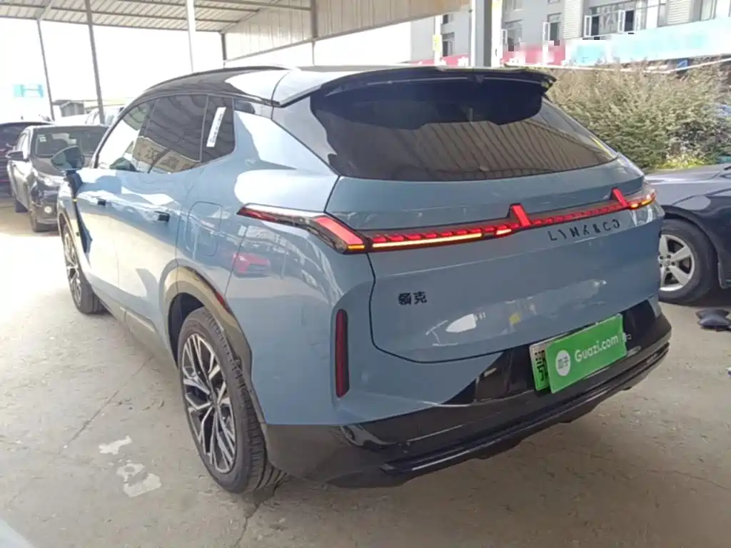 Lynk & Co 08 EM-P 2025 2026 Model Base Trim