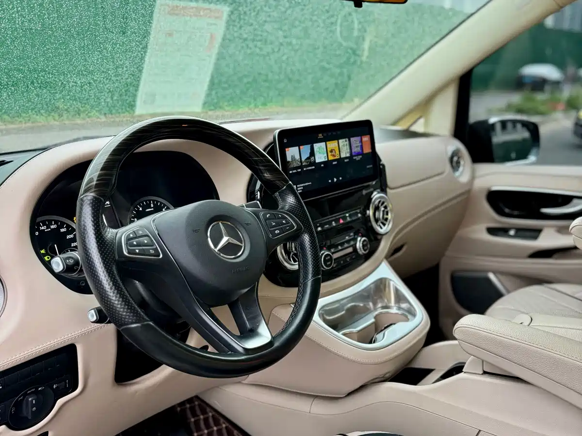 Mercedes-Benz Vito 2020 2.0T Business Edition (7-seater) фото 7