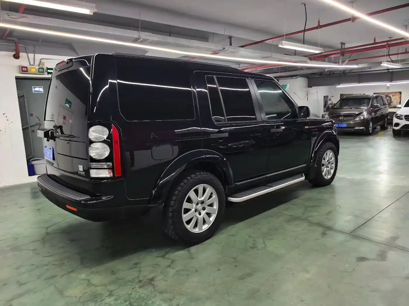 Land Rover Discovery 2005 Model 4.0 SC V6 HSE фото 4