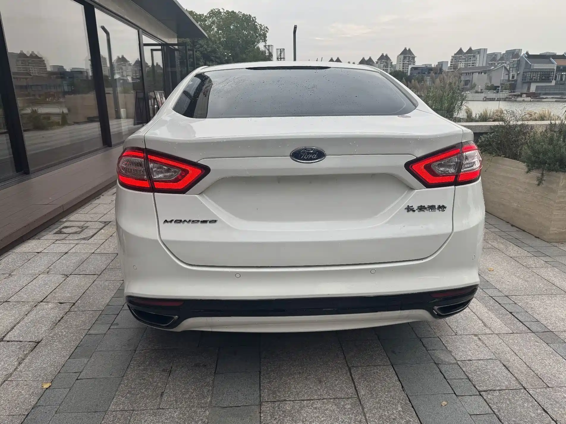 Photo 5 - Ford Mondeo