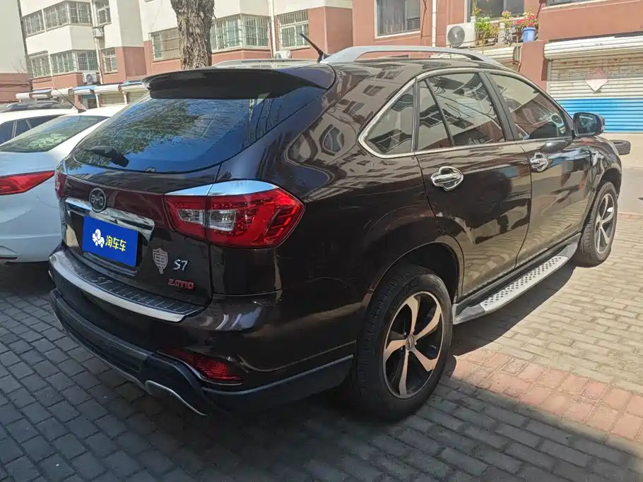 BYD S7 2015 2015 2.0T Automatic Flagship Model