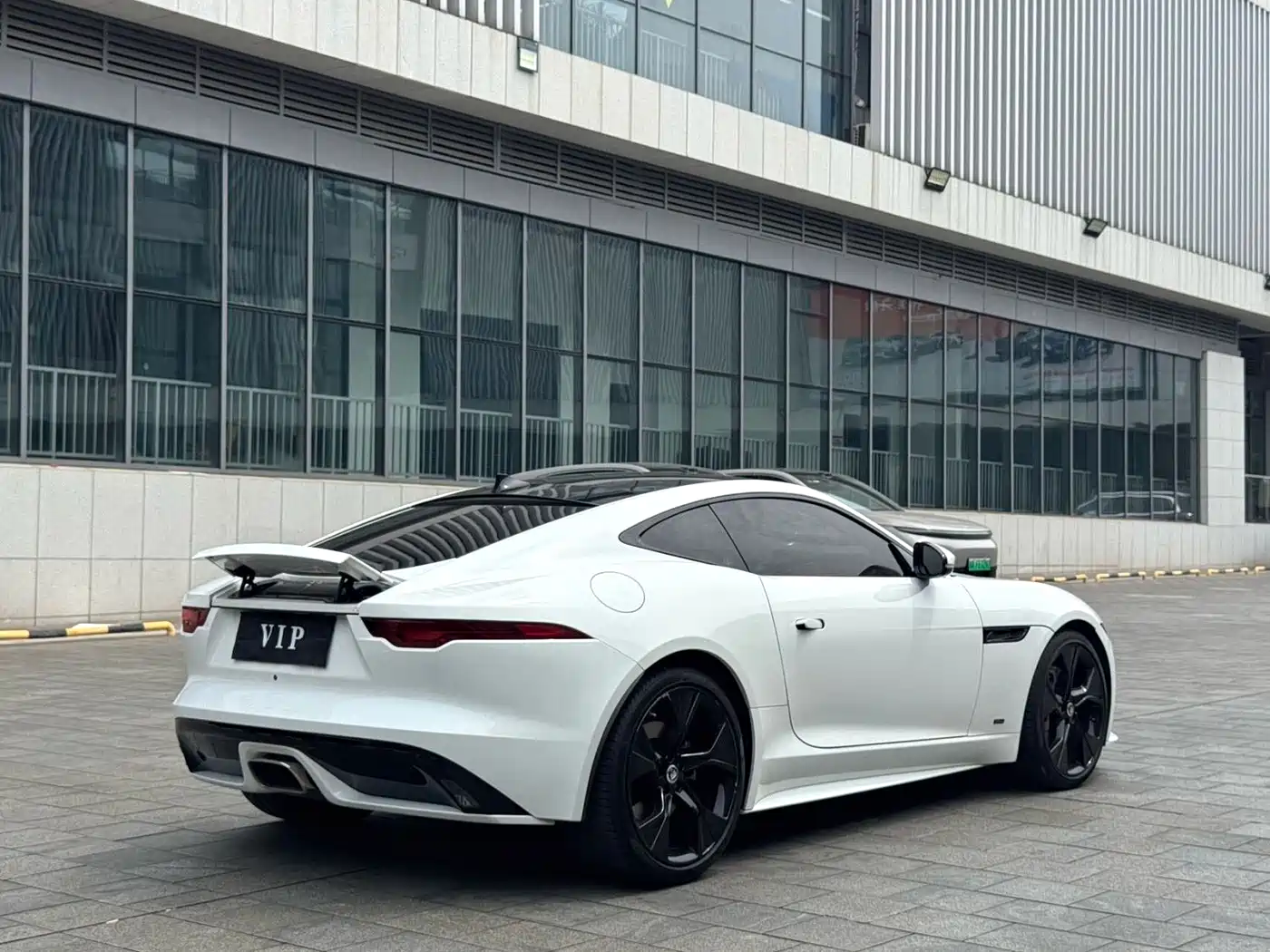 Фото 12 - Jaguar F-TYPE
