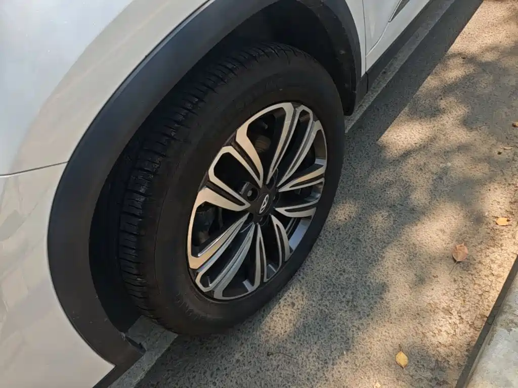 Фото 23 - Chery Tiggo 8