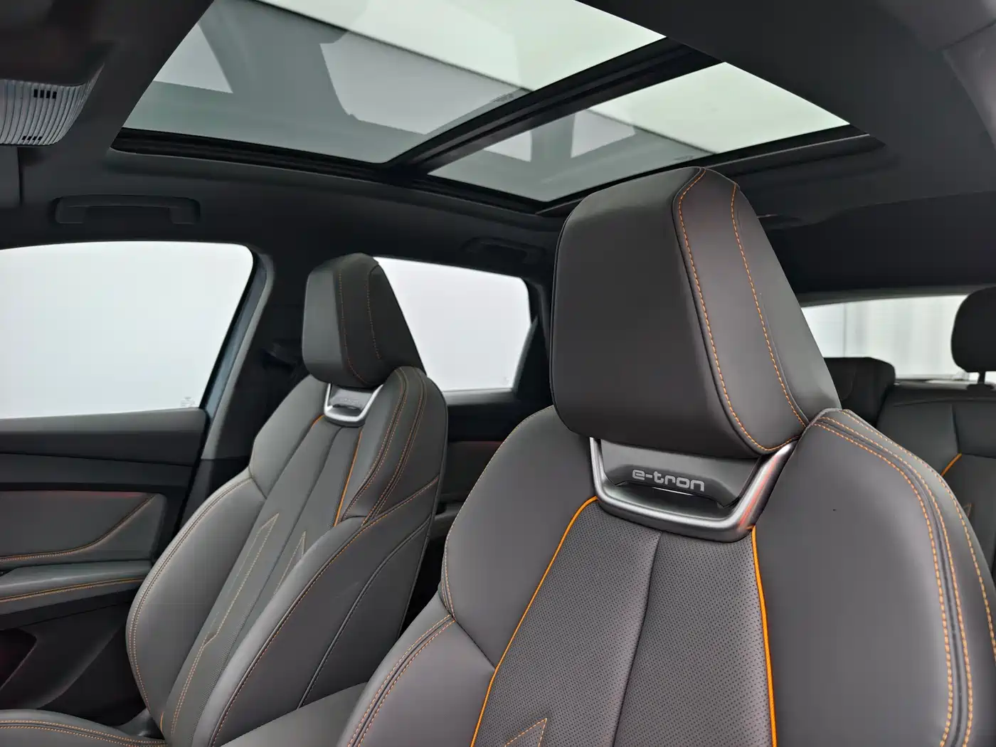 Audi Q4 e-tron 2023 40 e-tron Innovation Edition фото 14