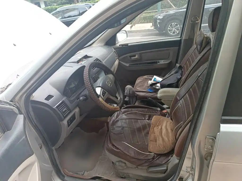 BAIC Weiwang M20 2015 2014 1.5L Comfort BJ415B