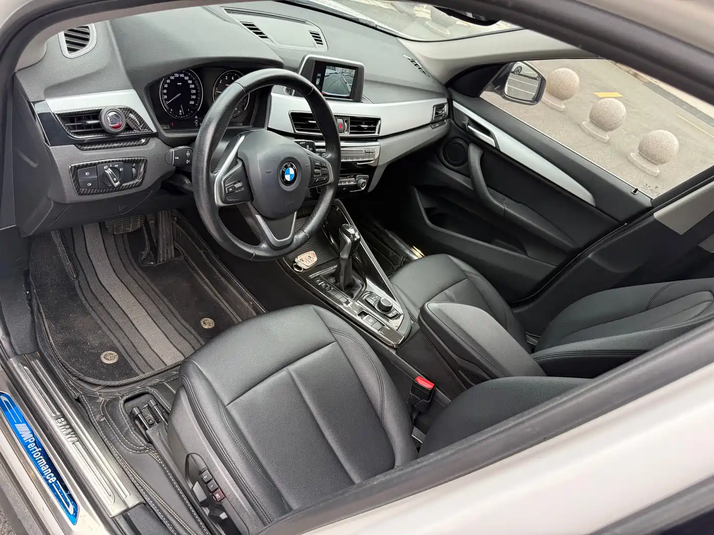 BMW X1 2019 sDrive20Li Leading Model фото 4