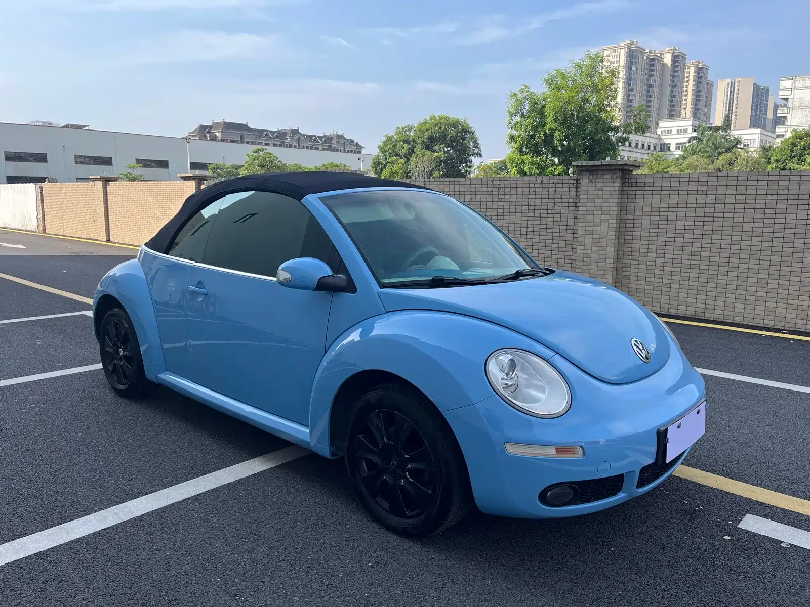 صورة 3 - Volkswagen Beetle
