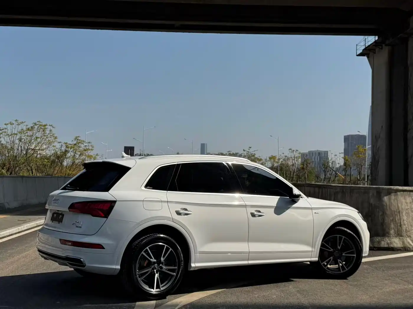 Audi Q5L 2018 40 TFSI Prestige Fashion (China V) фото 9